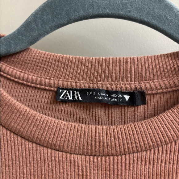 Zara Rust-Brown Side-Ruched Short Sleeve Crop Top - Picture 3 of 3